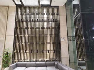 不銹鋼屏風(fēng)隔斷市場(chǎng)競爭激烈 中小企業(yè)洗牌在即